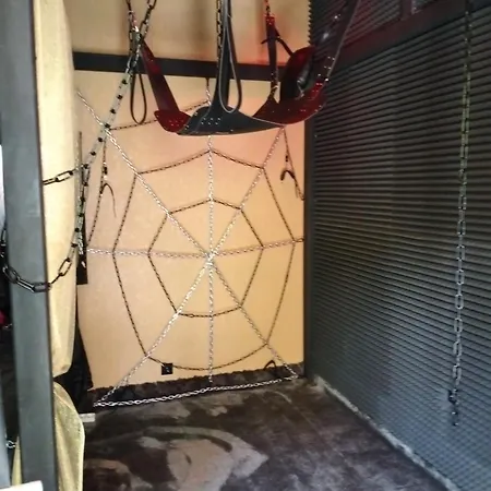 La Interdite Chez Loveroomtoulon, Parking Et Wifi Gratuits Apartamento *